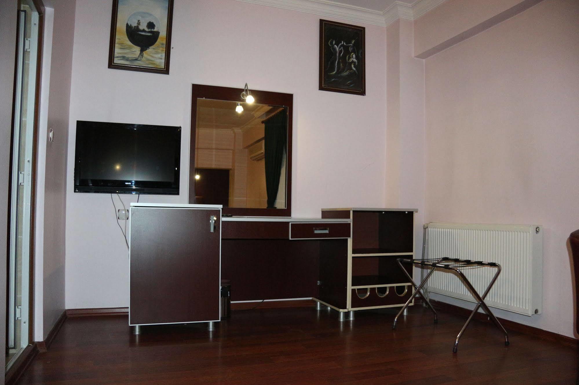 Metropolis Hotel Torbalı Kültér fotó